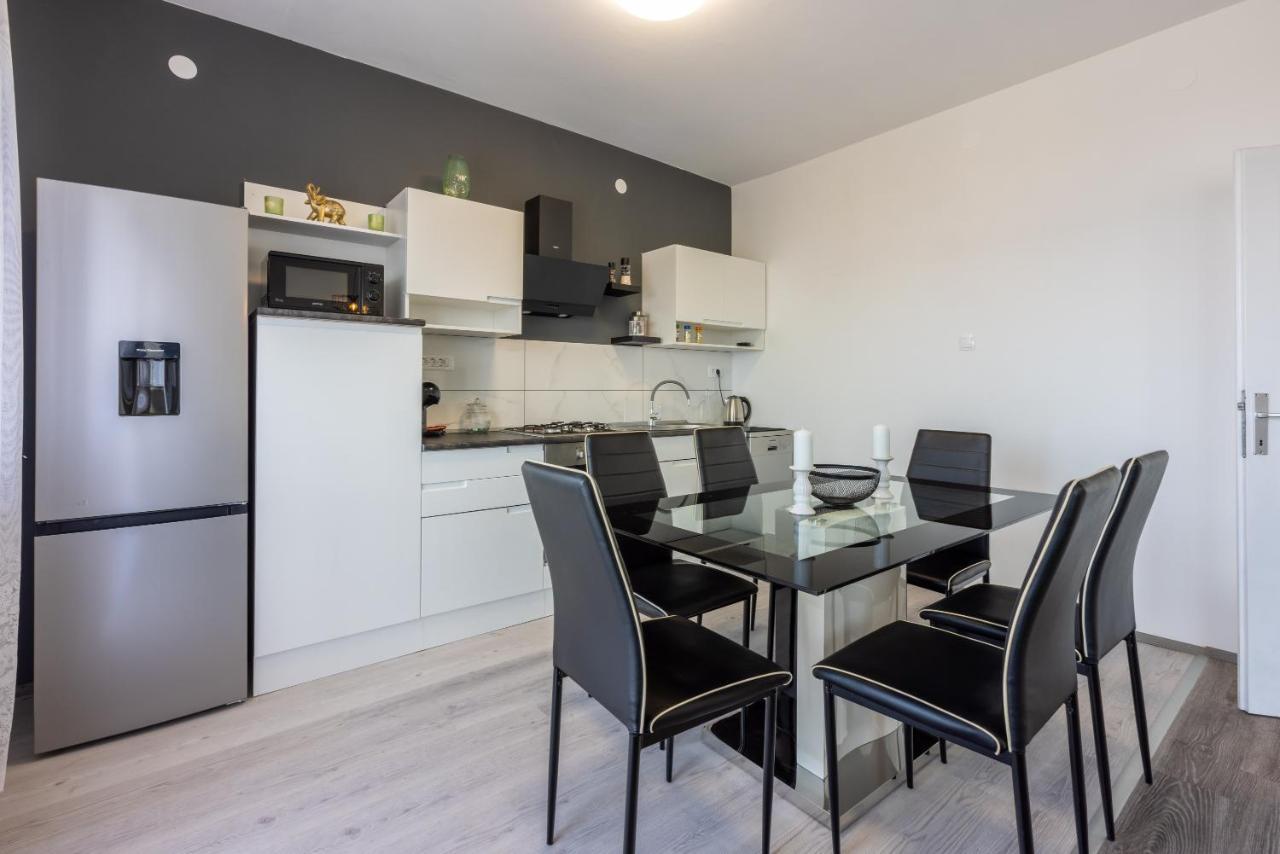 Apartman Dora Crikvenica Εξωτερικό φωτογραφία